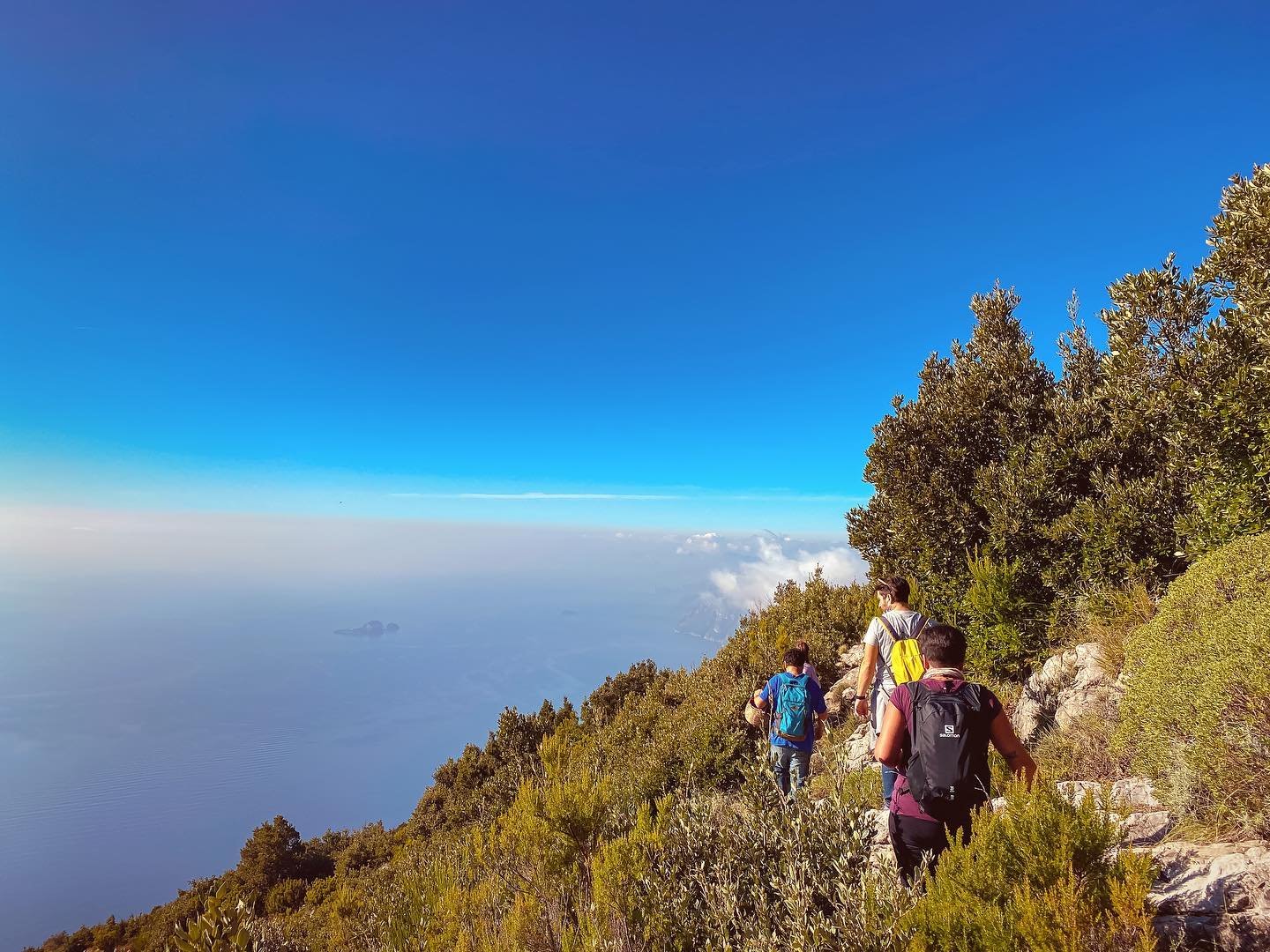 Camminare all’aperto stanca, e questo fa bene